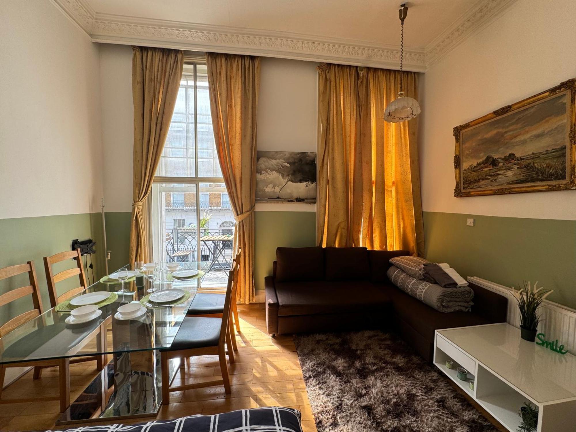 And Affordable Flat For 6 People In Zone 1 - Baker Street - With Breakfast Included * Londres