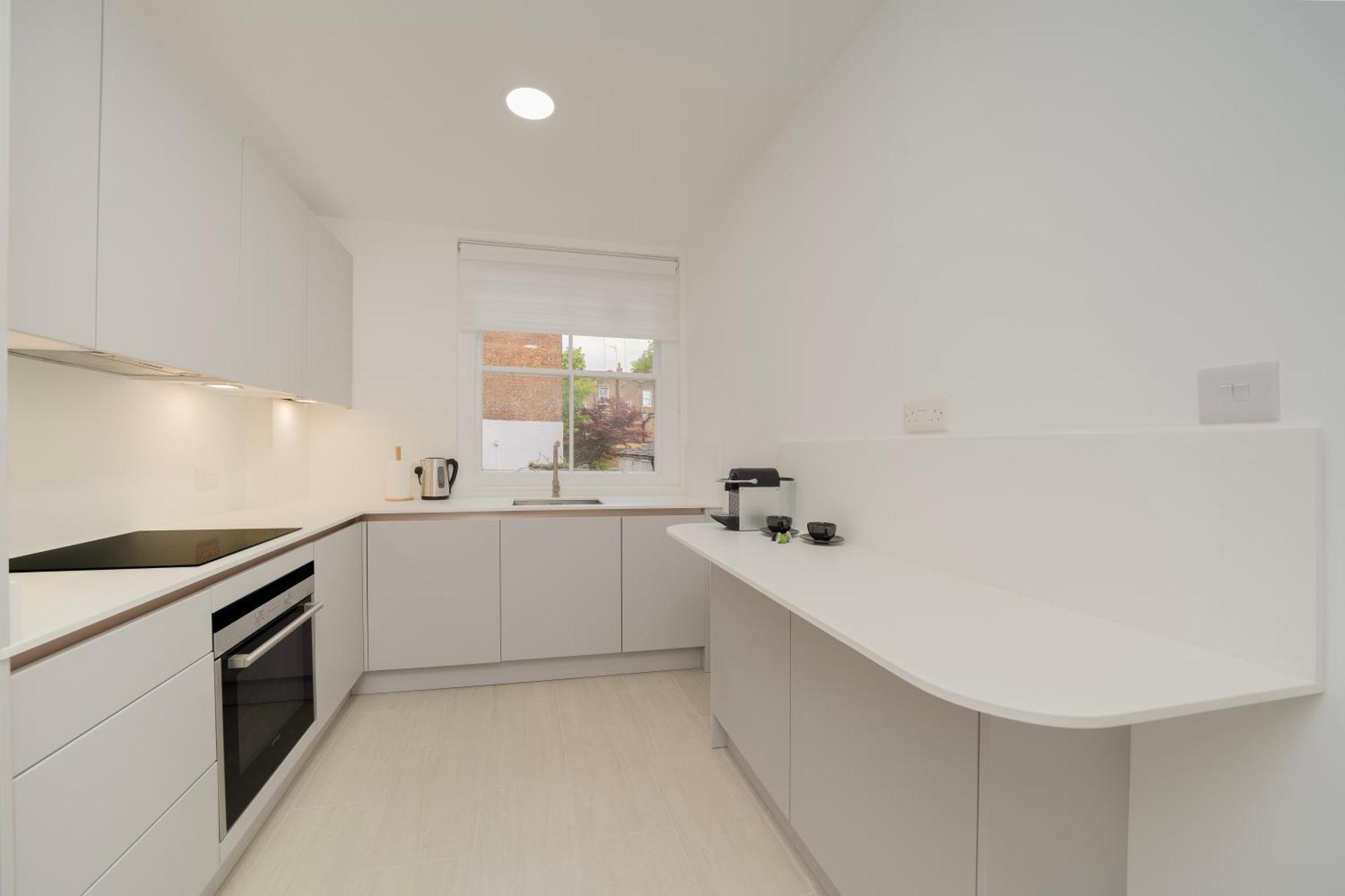Apartment Bright & Stylish In London