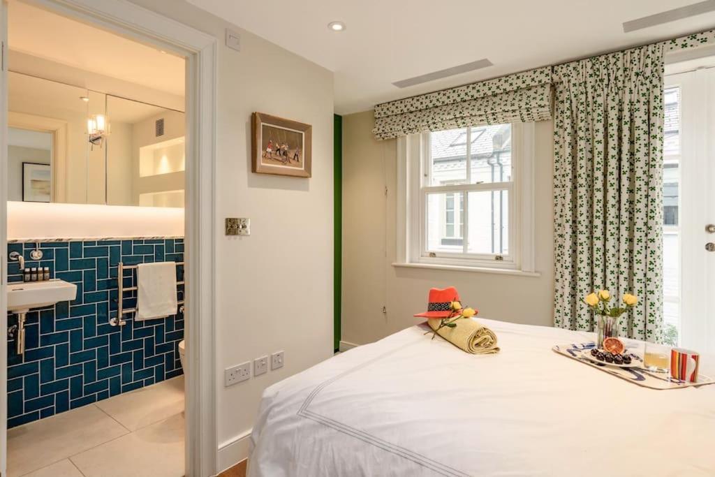 Stunning Notting Hill 3 Bed With Air Con Сasa de vacaciones