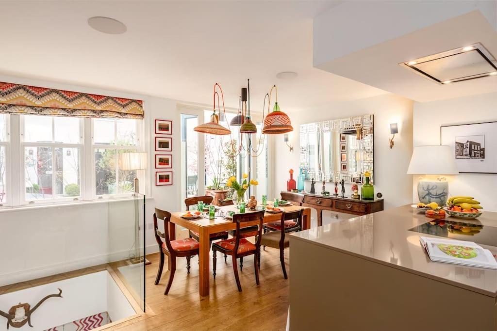 Stunning Notting Hill 3 Bed With Air Con Сasa de vacaciones *