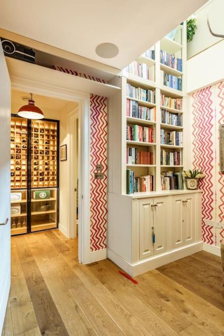 Stunning Notting Hill 3 Bed With Air Con * London
