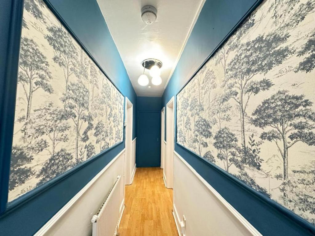 Three Bedroom Near Central