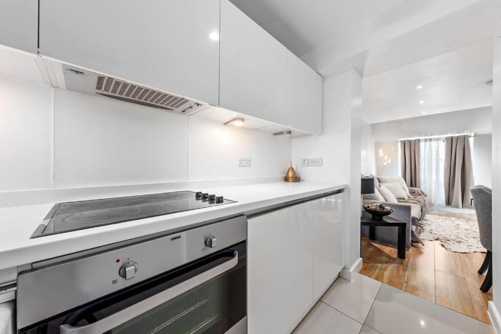 3 Bedroom Flat In Mayfair Hy4 Leilighet *