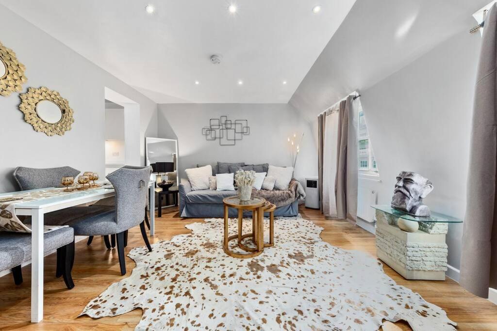 3 Bedroom Flat In Mayfair Hy4 Leilighet London