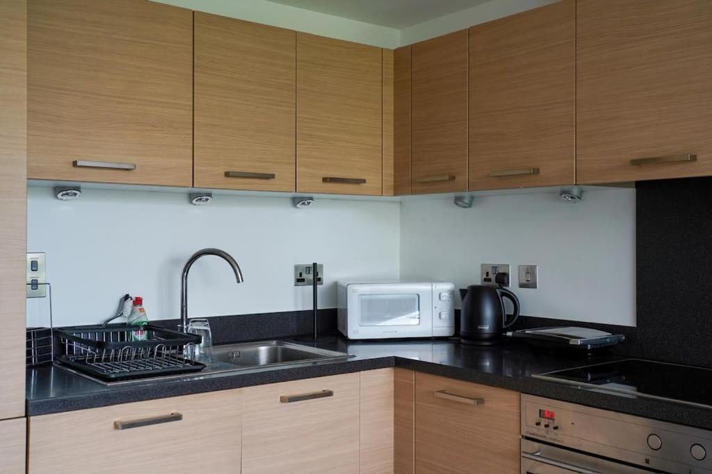 In Battersea Private Apartment