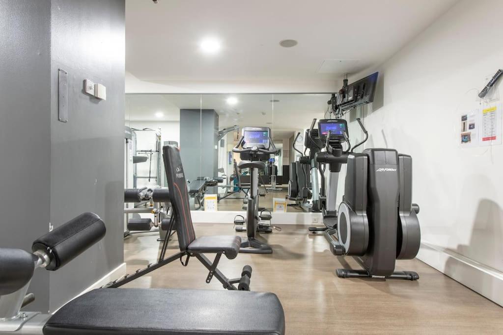 Leilighet 24hr Concierge, Gym, Pool, Museum, Shopping Centre