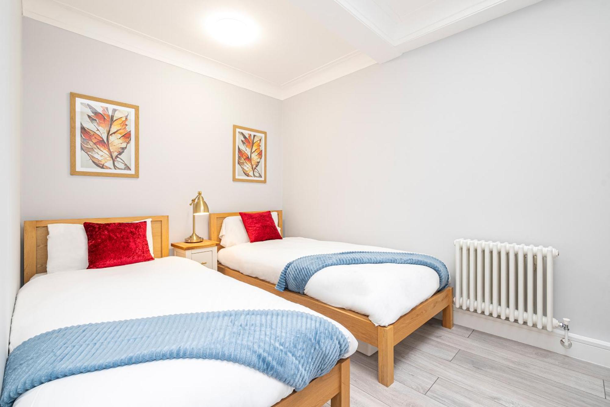 Cute 2 Bedroom Flat By Hyde Park Apartment *