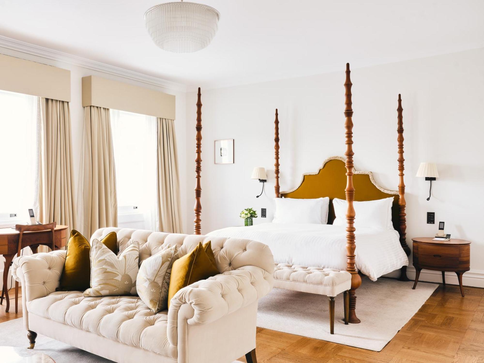 Hotel The Adria London