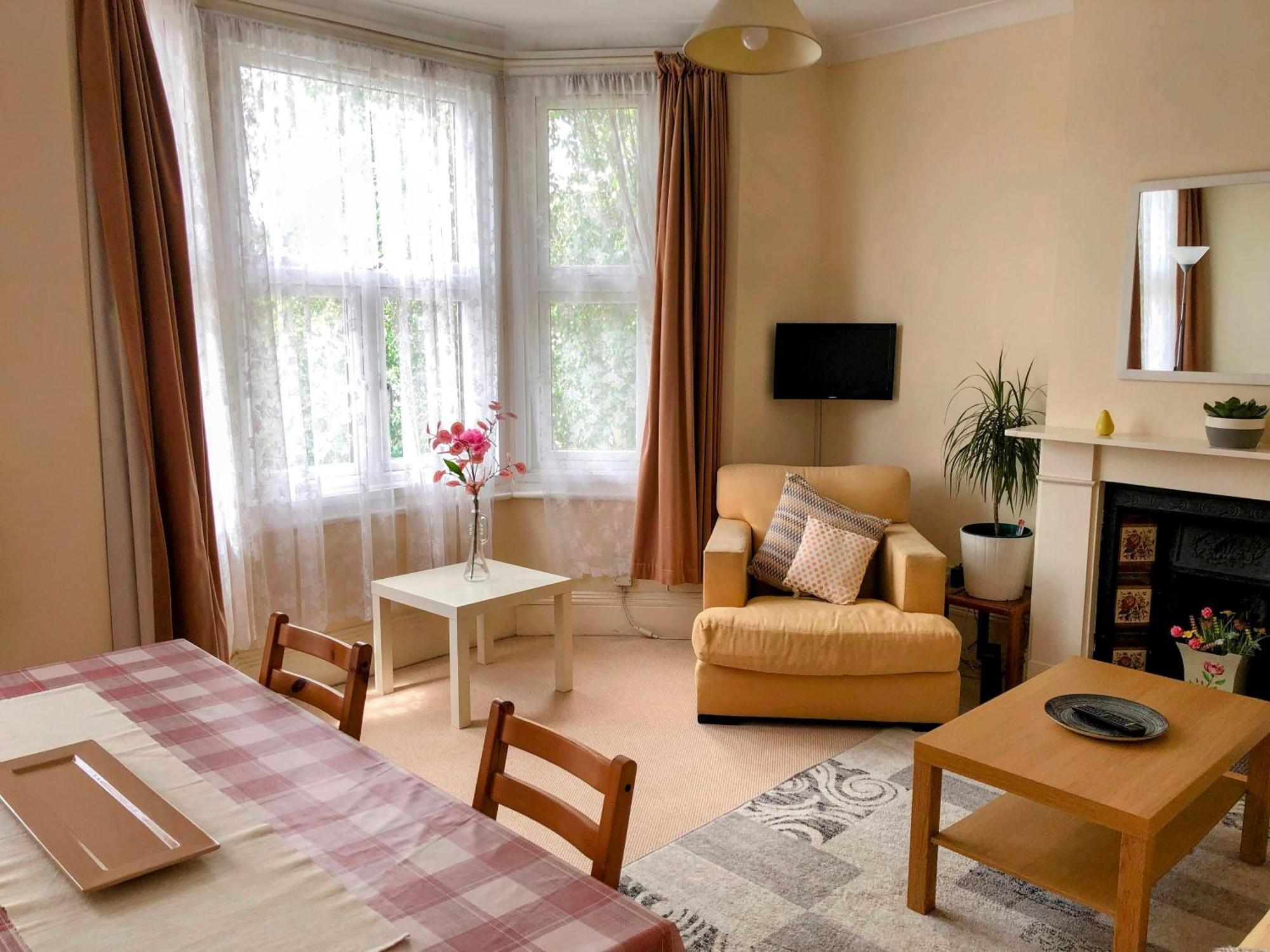 Spacious West Apartamento