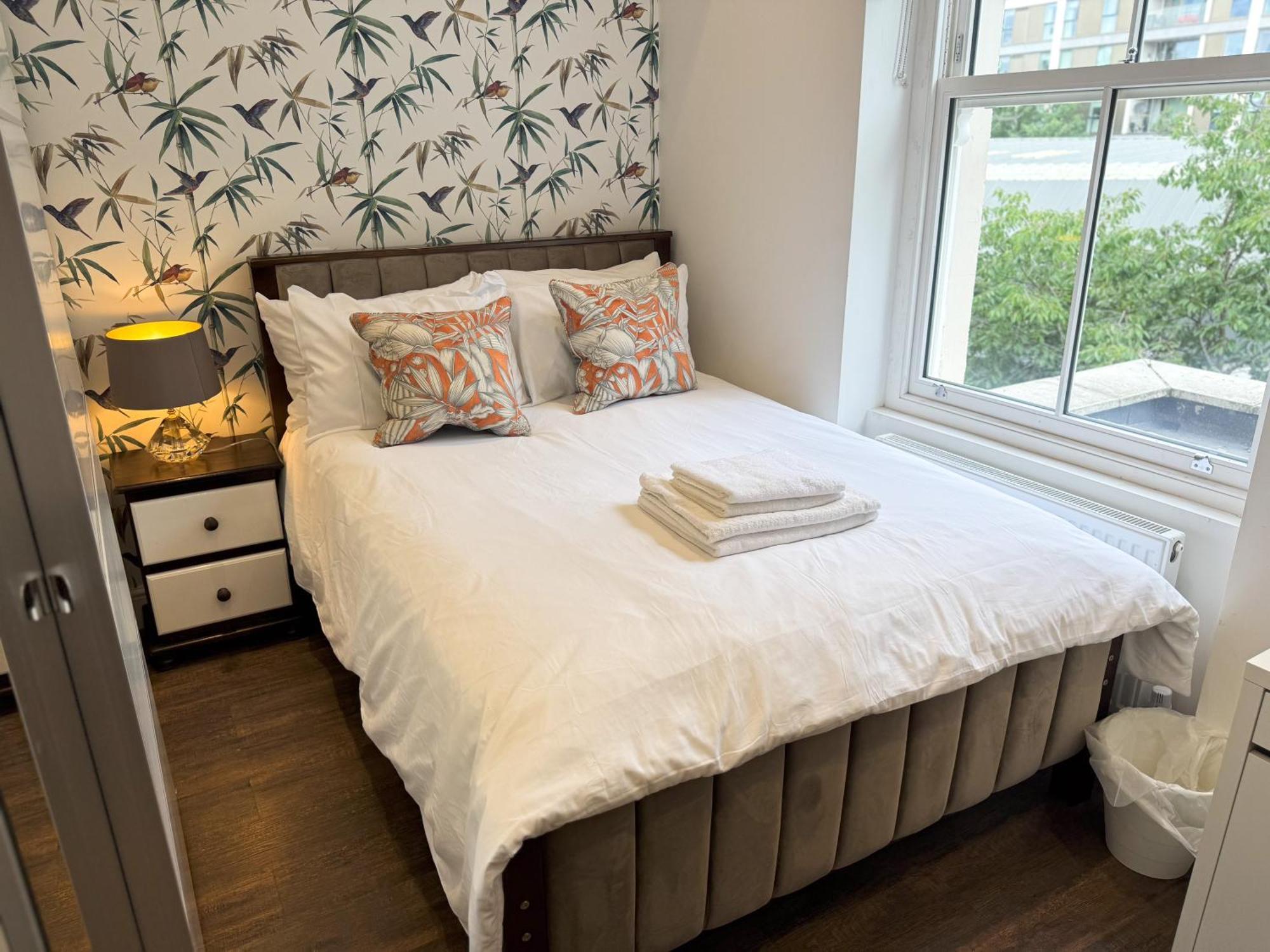 The Avonmore Olympia Bed and breakfast *