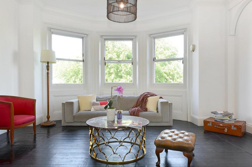 Renovu Premium Homes In Kensington Appartement