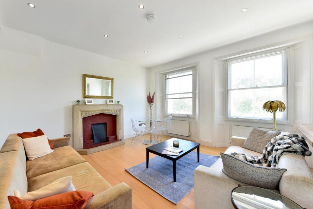 Renovu Premium Homes In Kensington Appartement