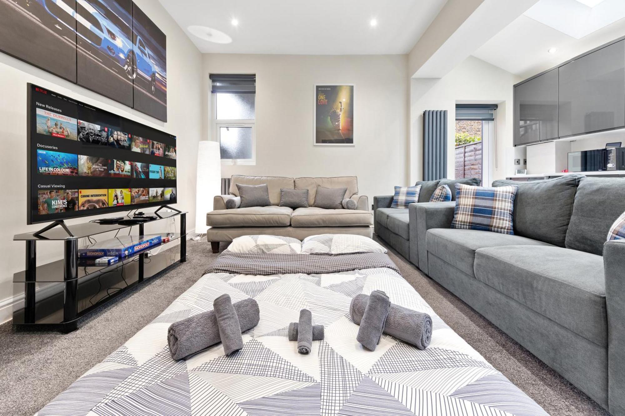 Modern In Shepherds Bush, Near Westfield * London