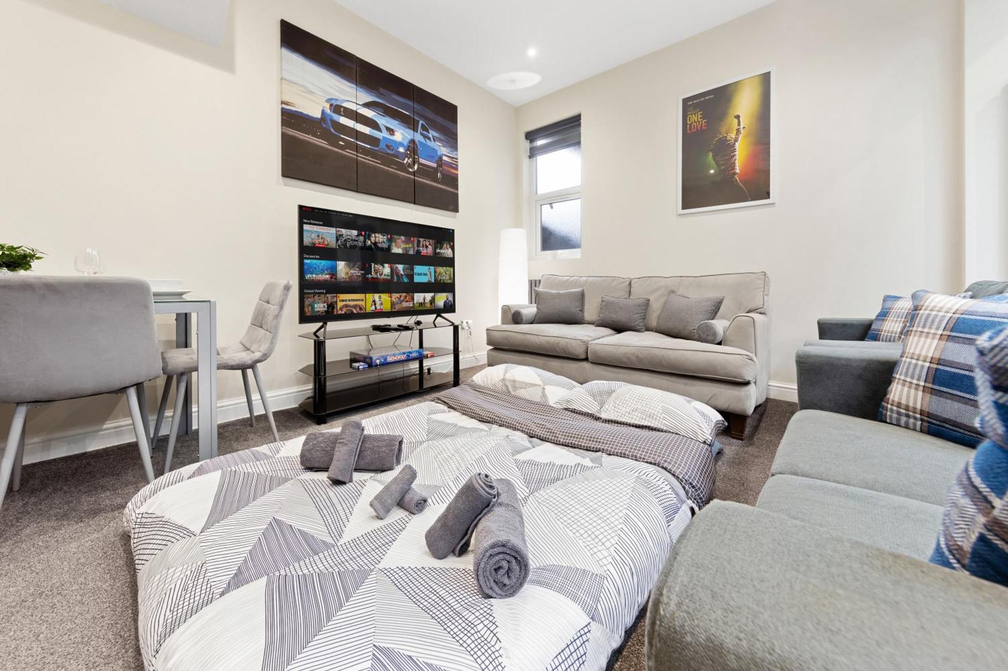 Modern In Shepherds Bush, Near Westfield *