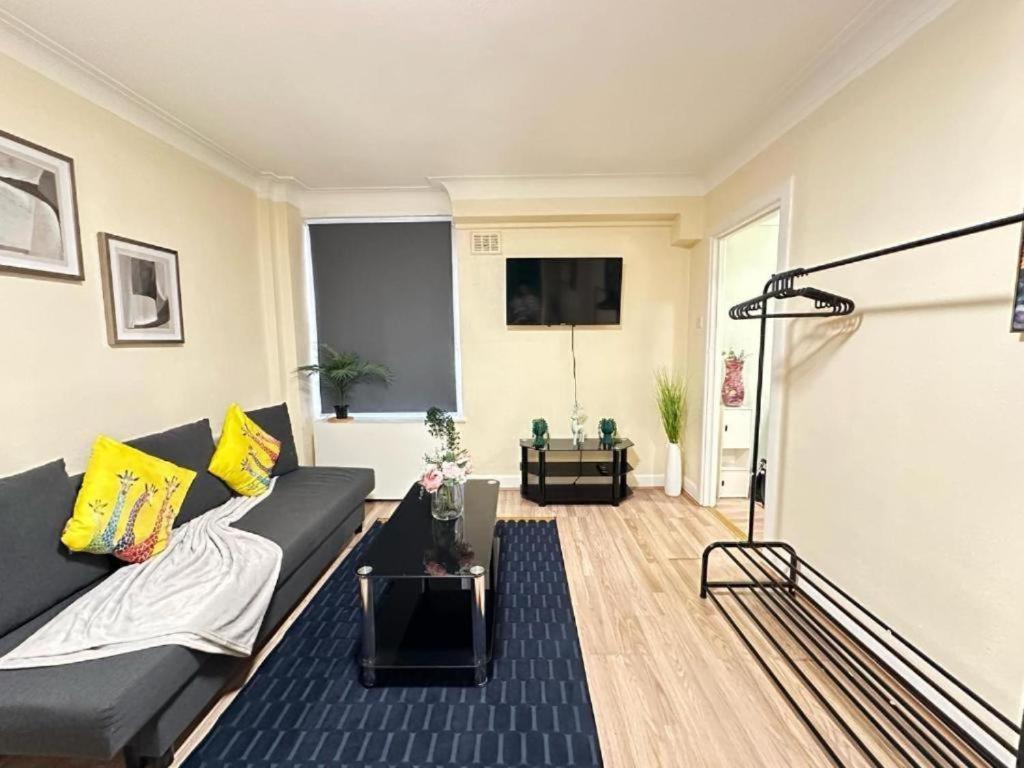 Edgware Road Comfortable * London