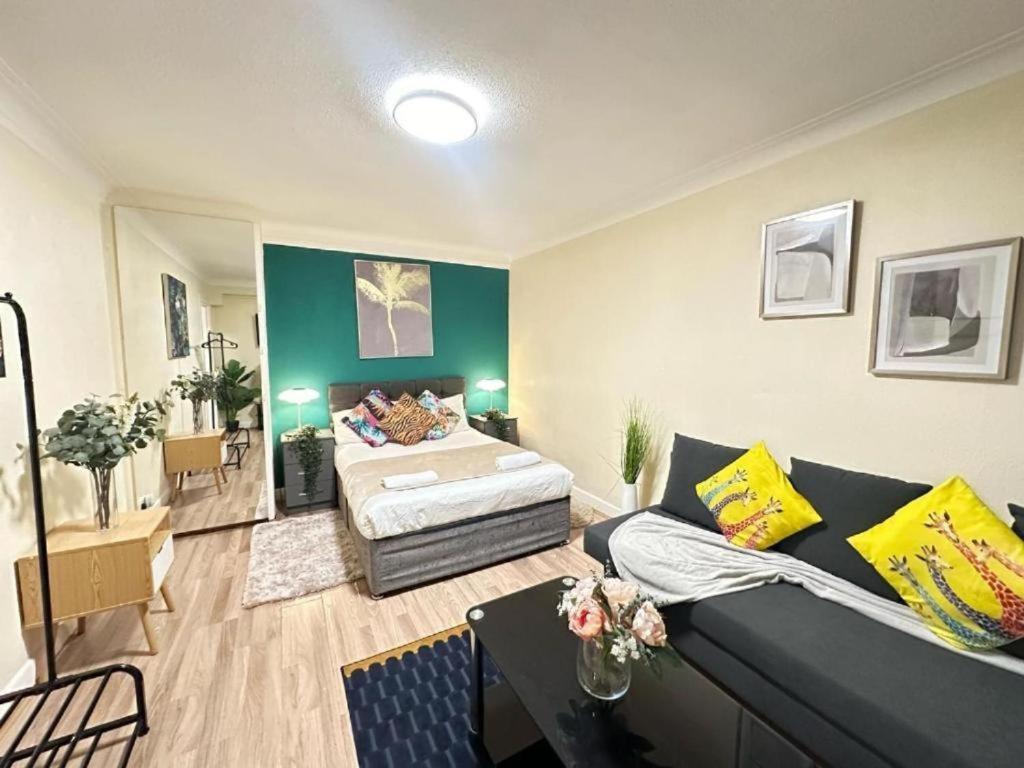 Edgware Road Comfortable * London