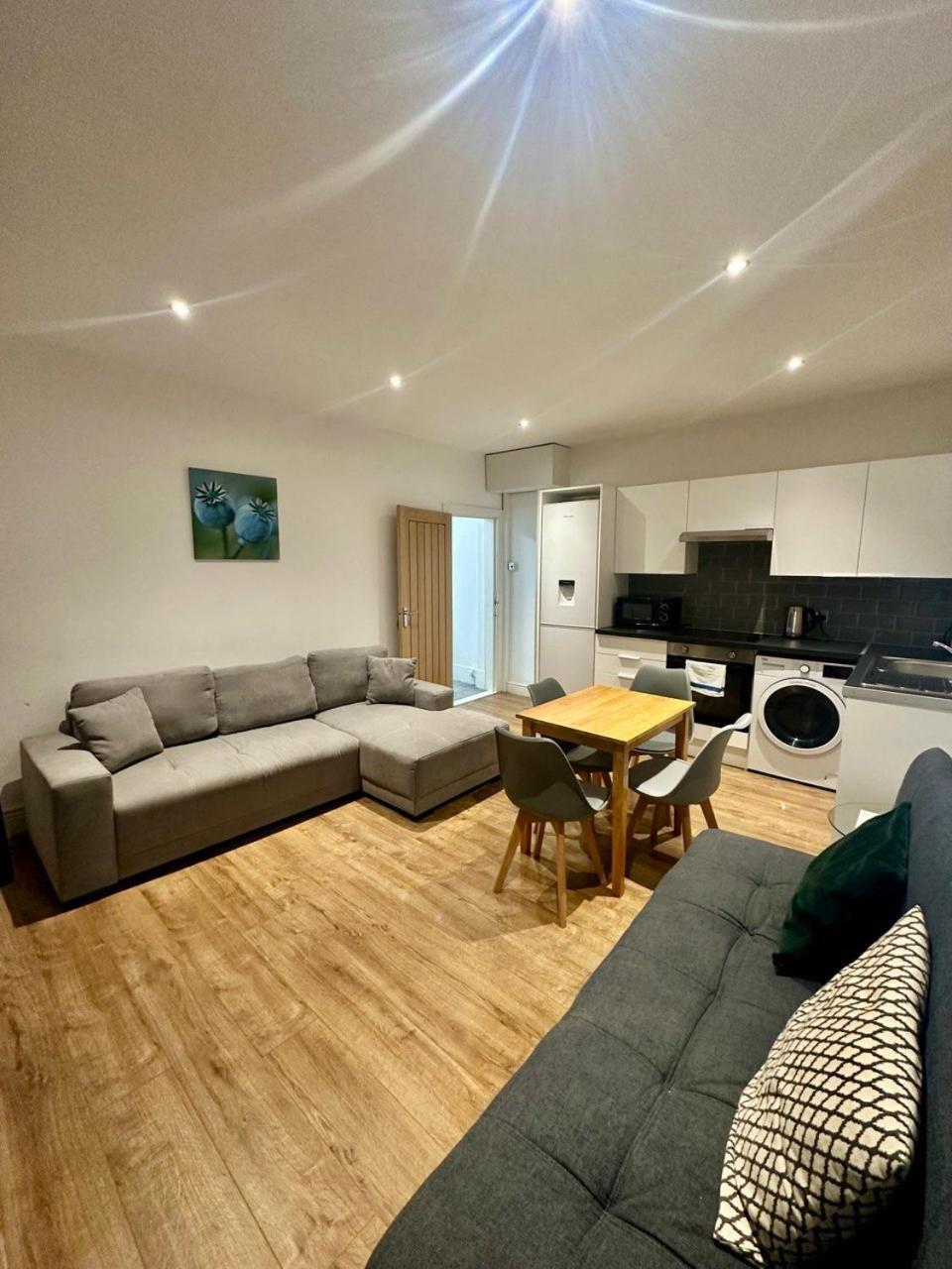 New Cavendish Street Residences *