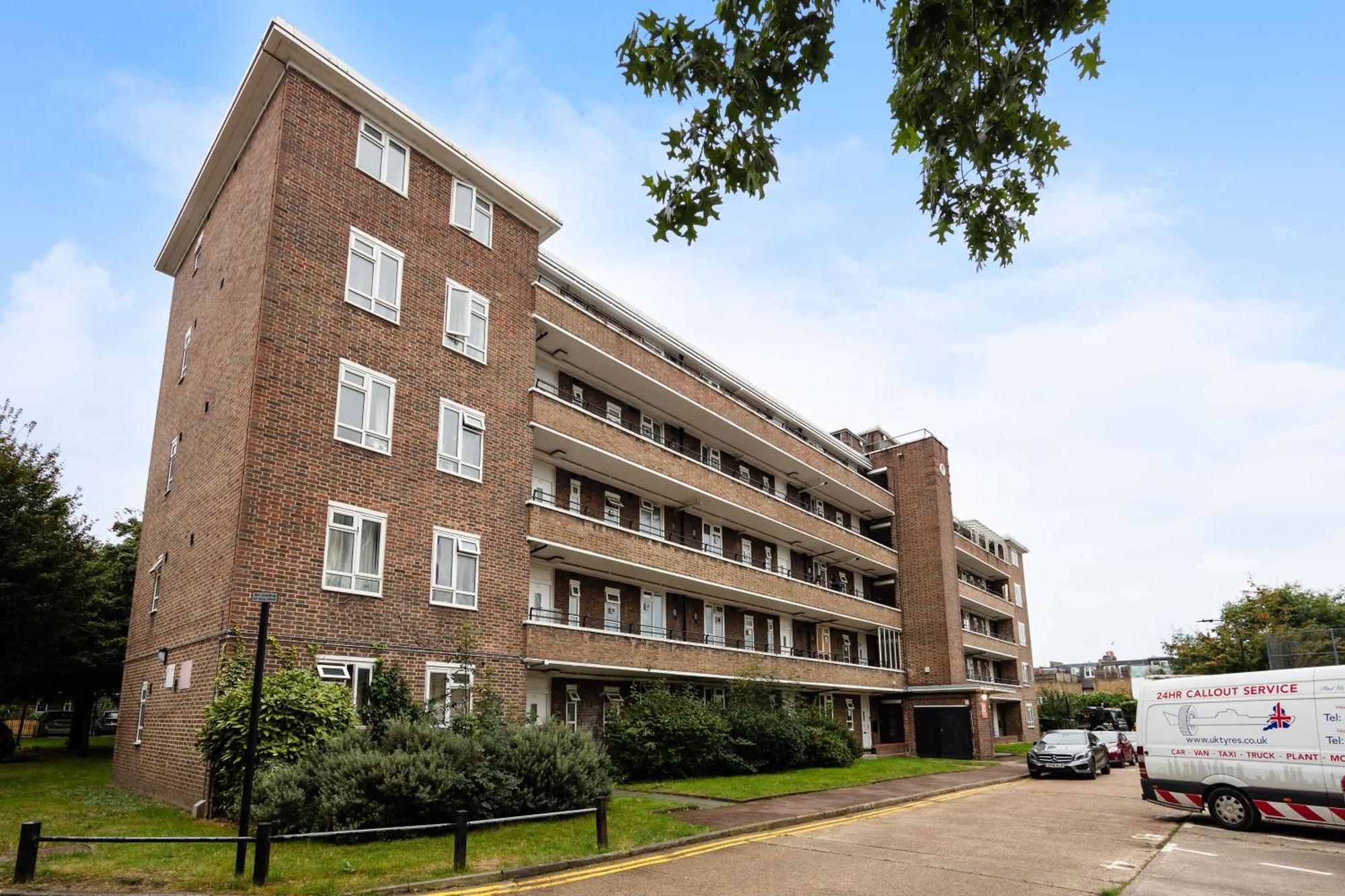 Elegant And Spacious 3 Bedroom In Fulham London