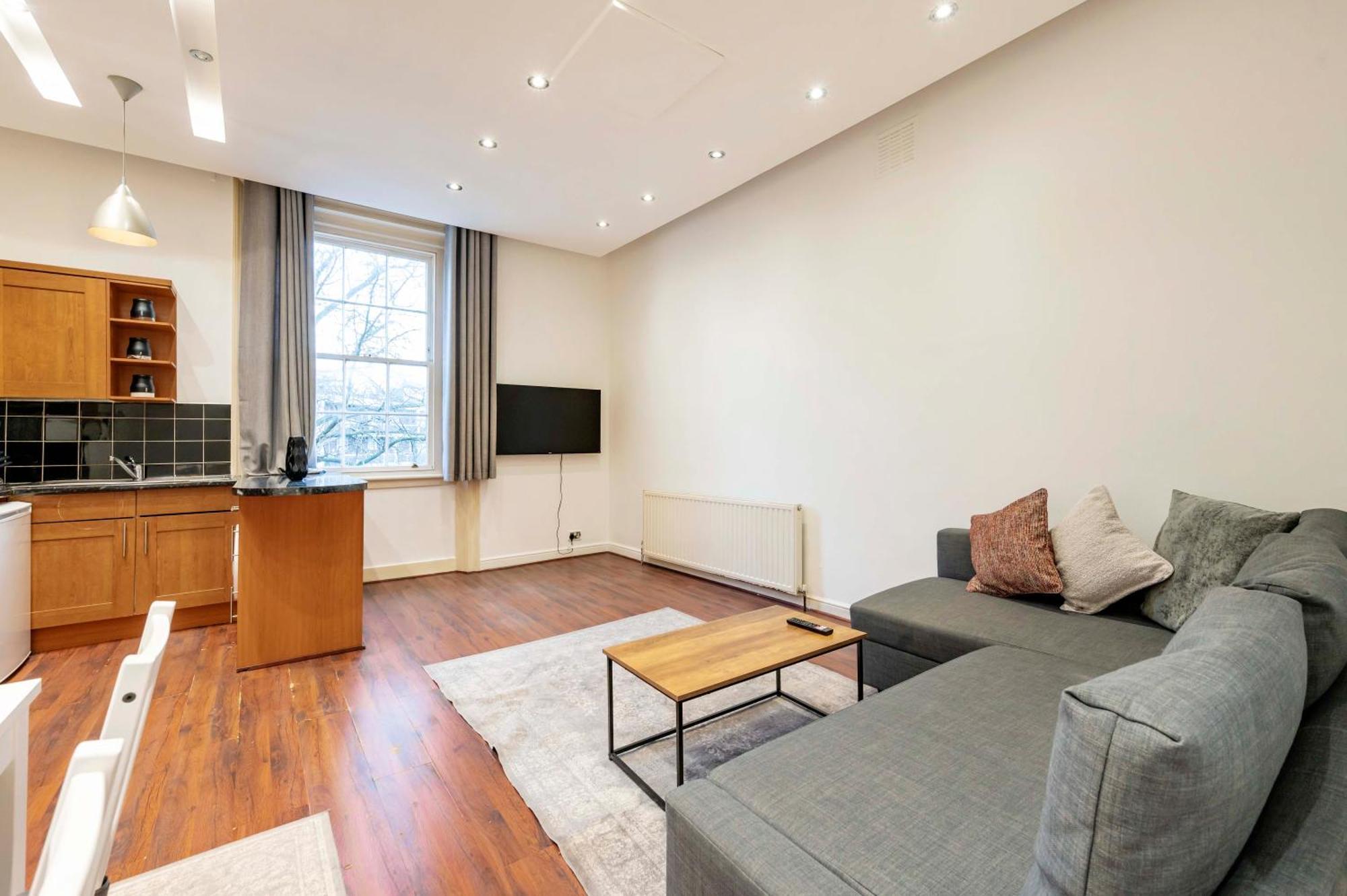 Bright&spacious Flat Apartment