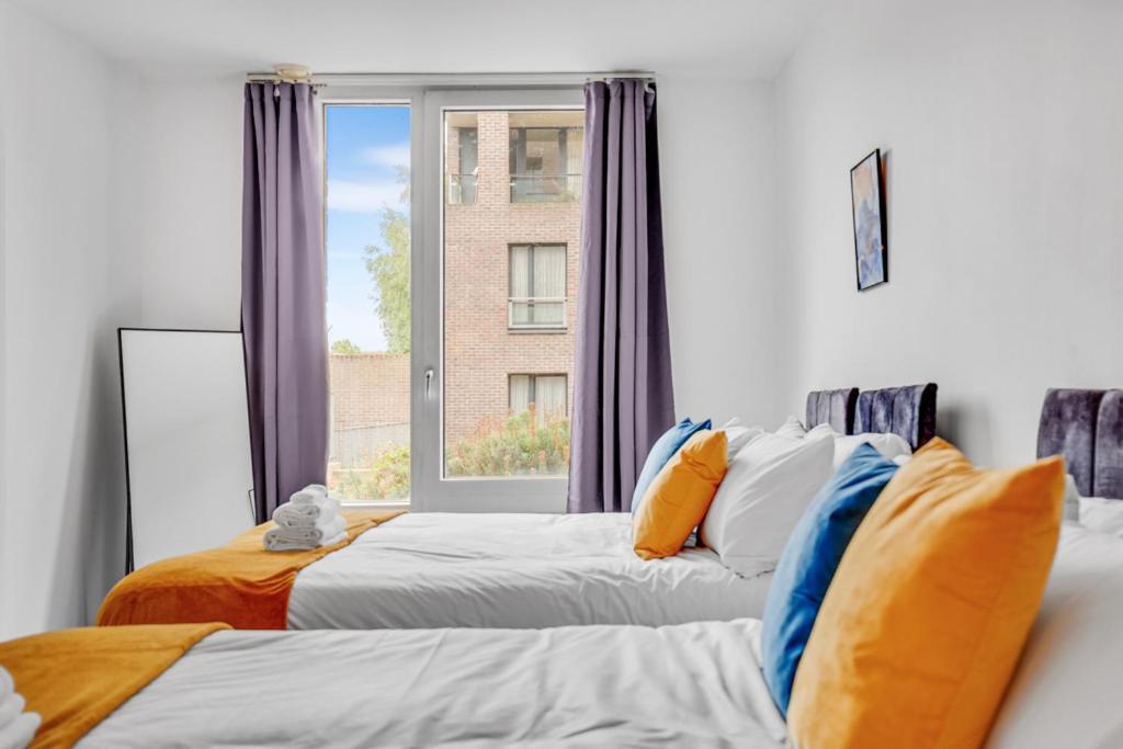 Graceful - Self Contained Spacious 2 Bed Stratford Apartamento
