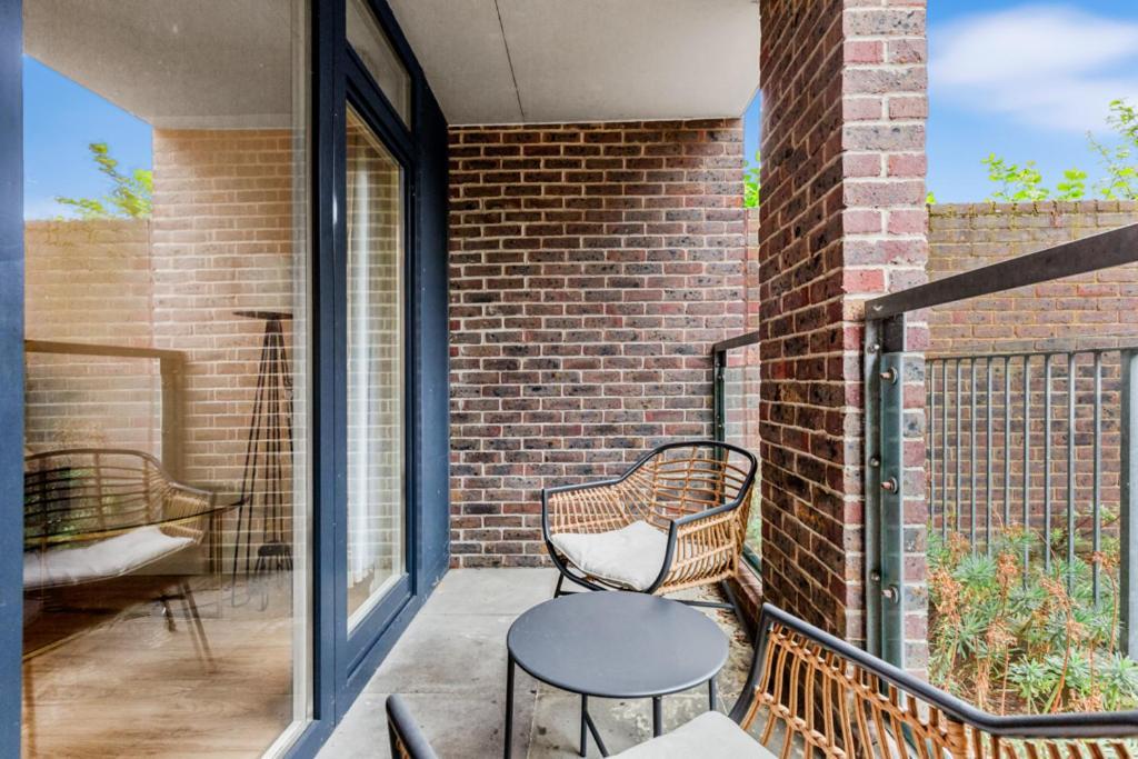 Graceful - Self Contained Spacious 2 Bed Stratford * Londres