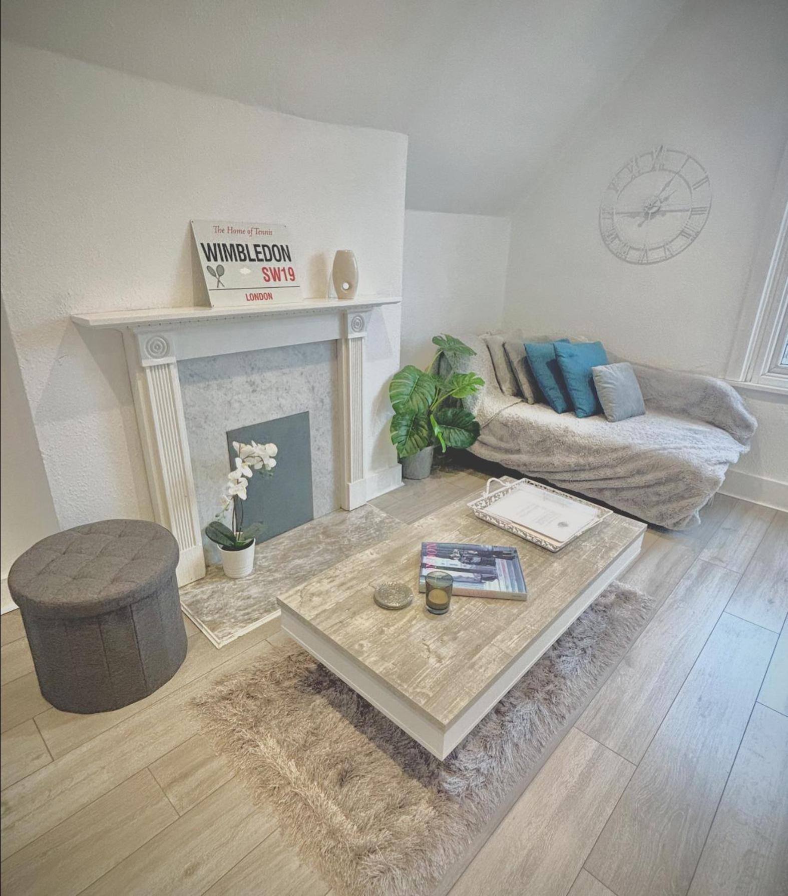 Beautiful 2 Bedroom Wimbledon, 2 Min Walk To Wimbledon Station