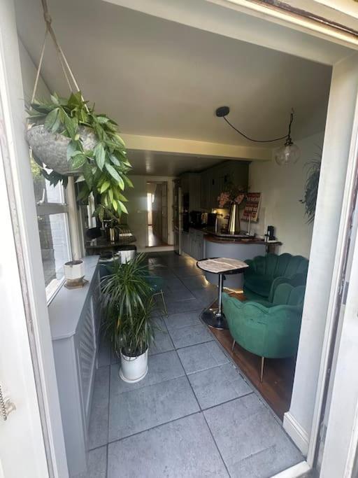 My Sky - Serviced House Well Situated London