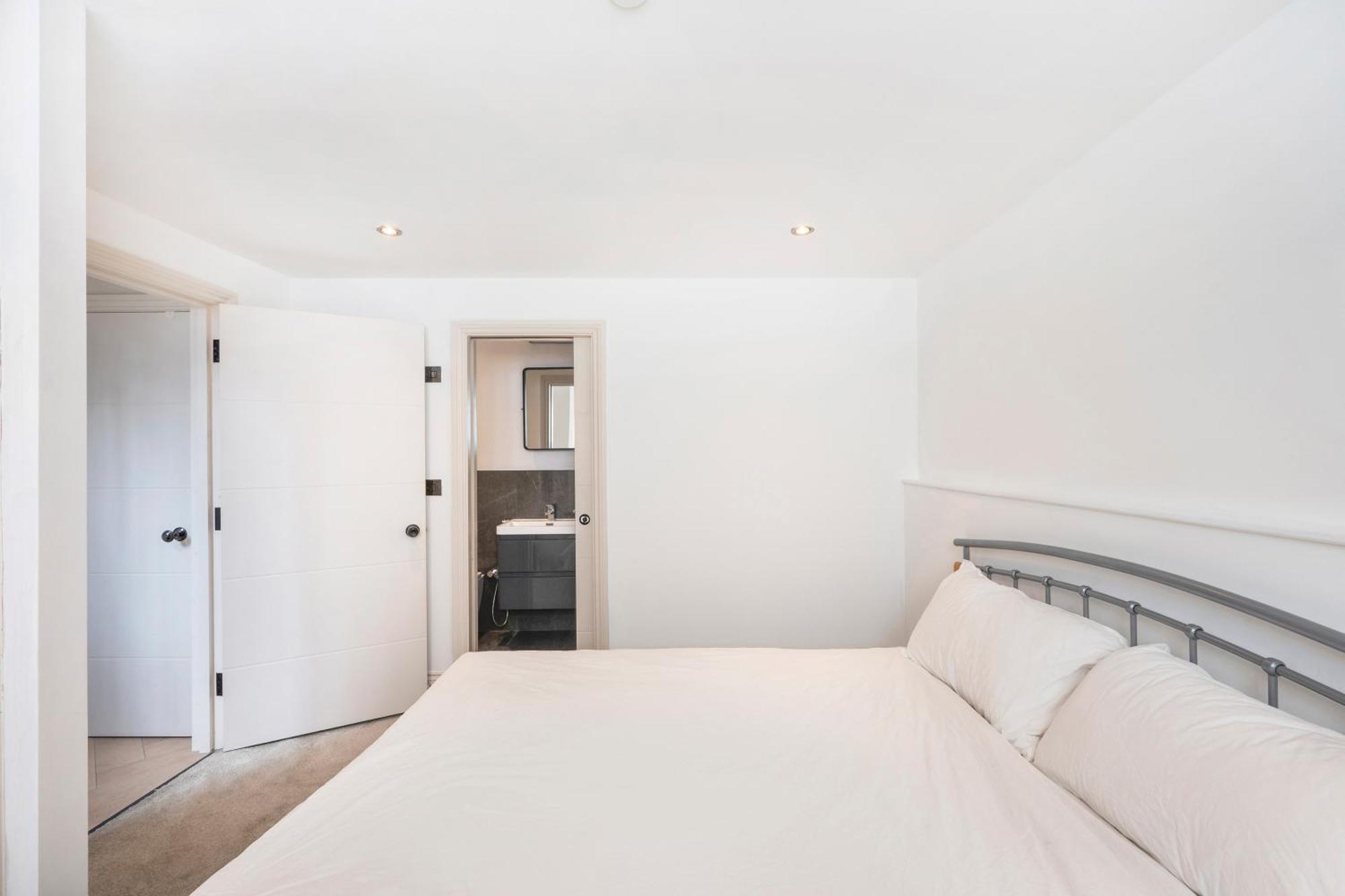 Appartement Perfect For 6 - 2 Bedroom 2 Bathroom By The Famous Hammersmith Riverside *