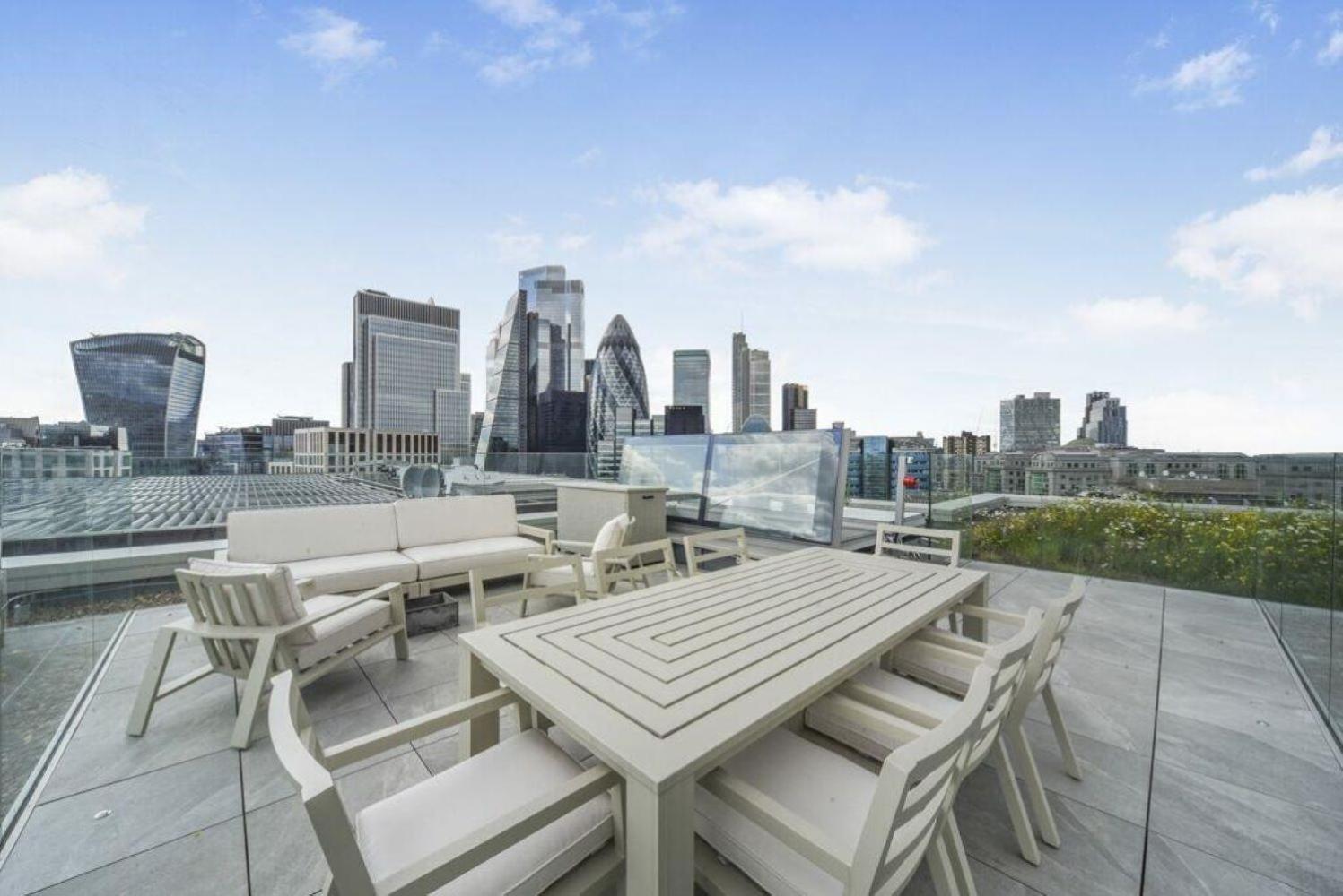Duplex Large Luxury Penthouse Amazing Views Sleeps 8