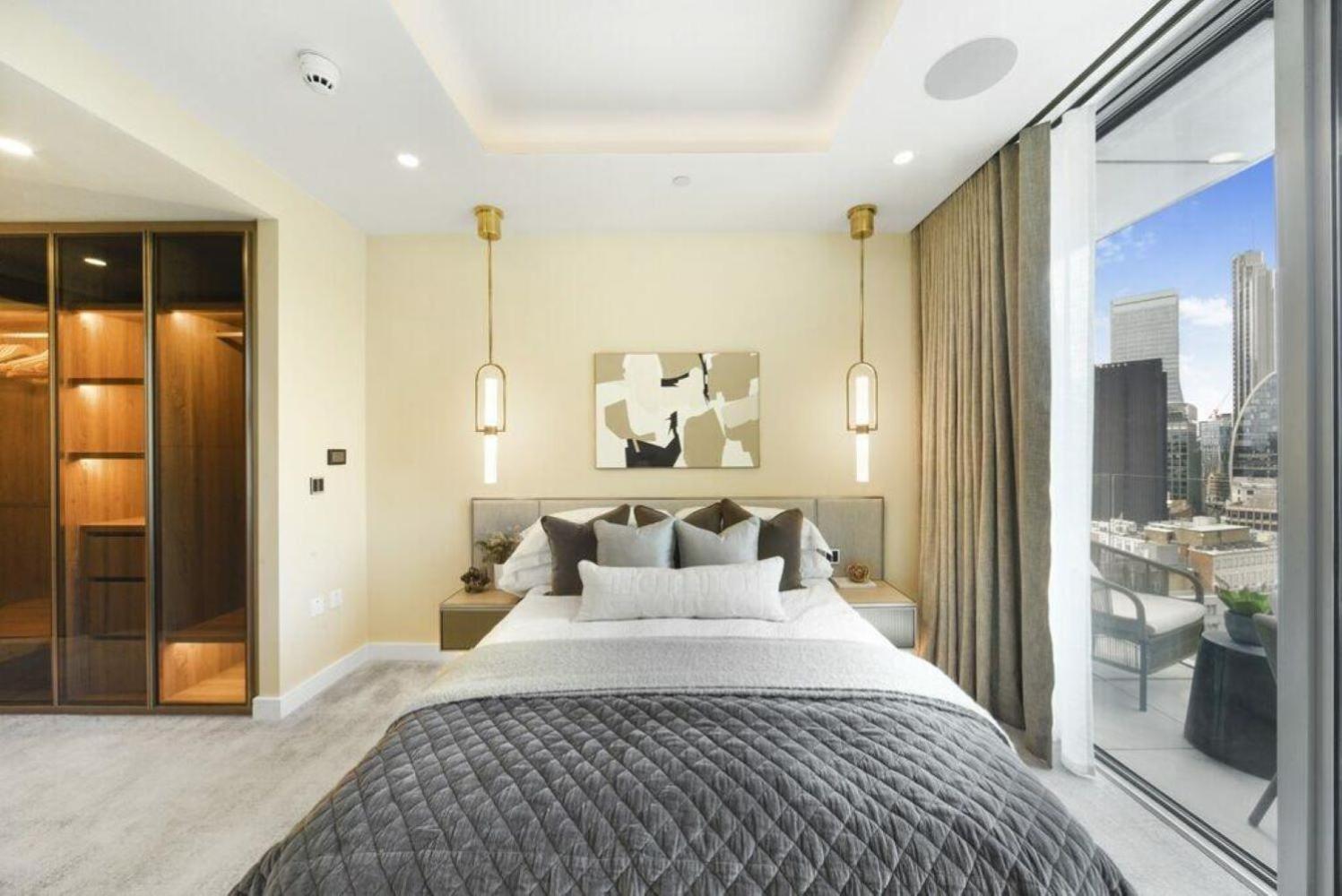 Duplex Large Luxury Penthouse Amazing Views Sleeps 8 *