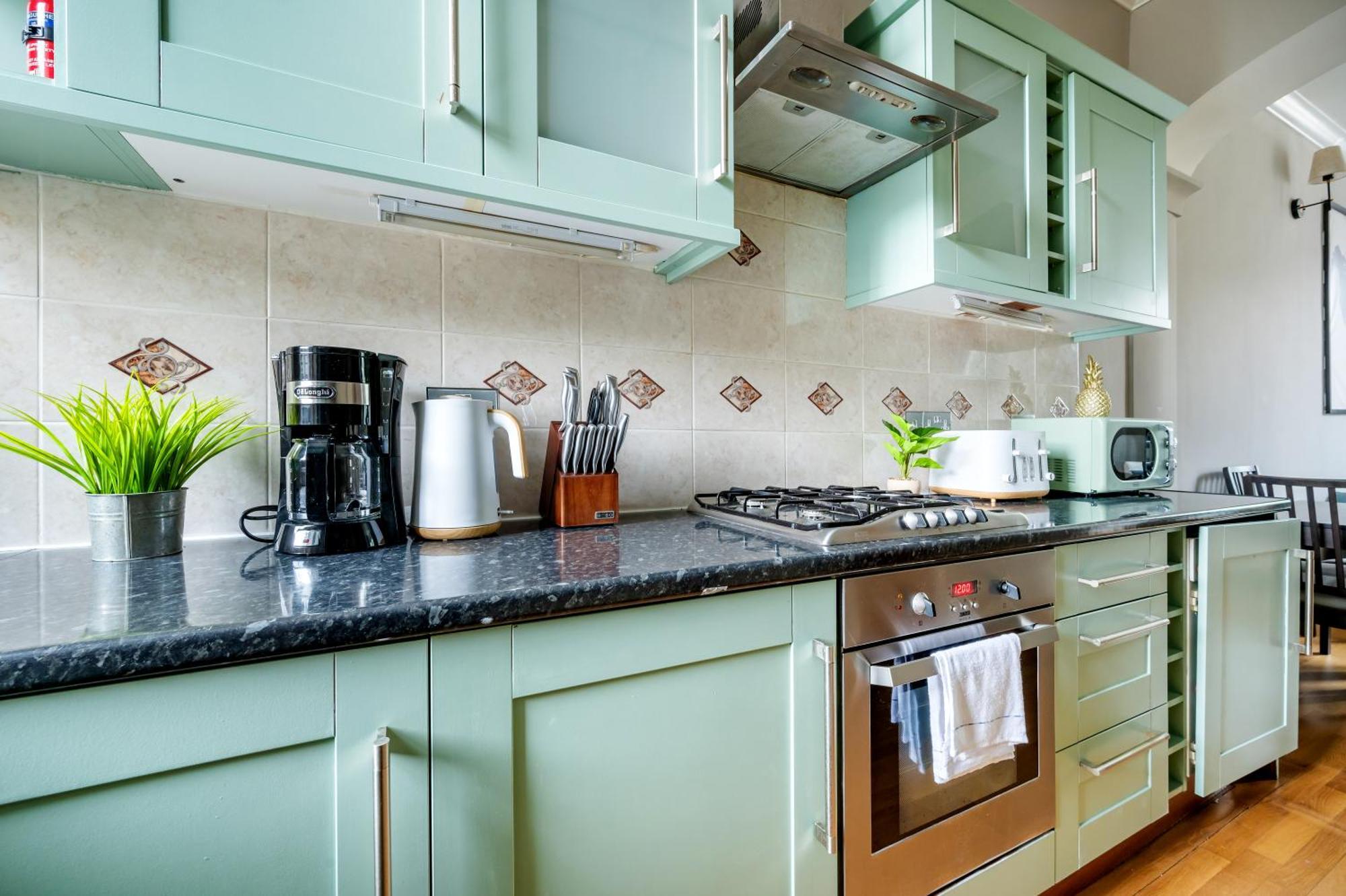 Large 1 Bedroom In Center Of 2 * Londres
