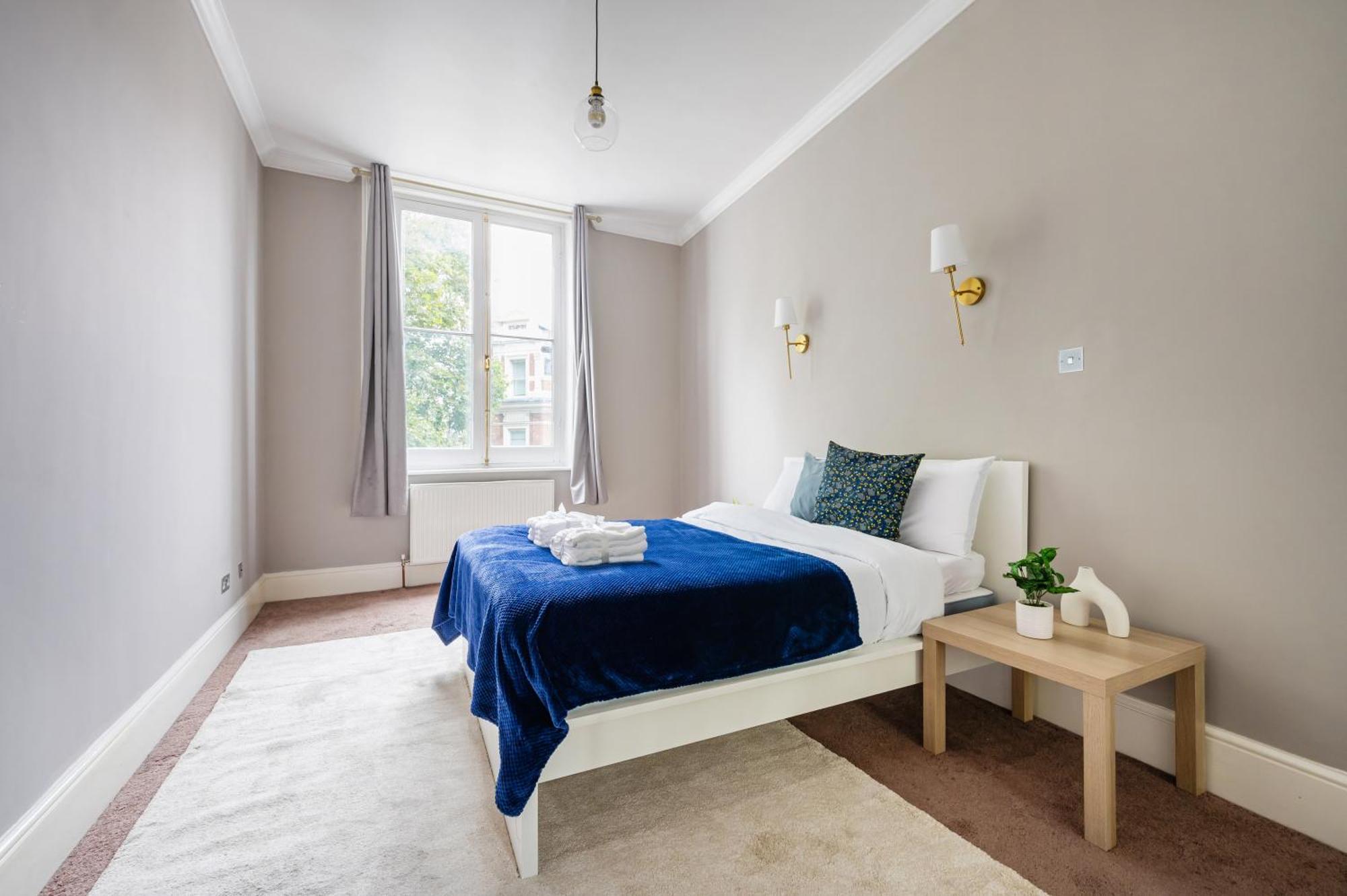 Large 1 Bedroom In Center Of 2 Apartamento *