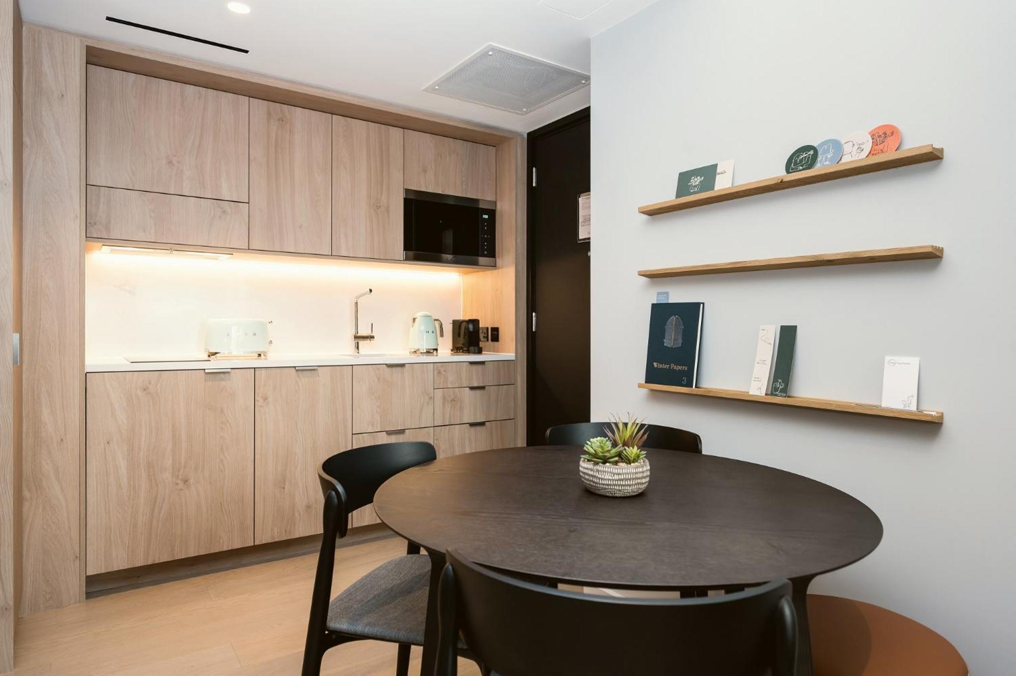 Aparthotel Wilde Liverpool Street London