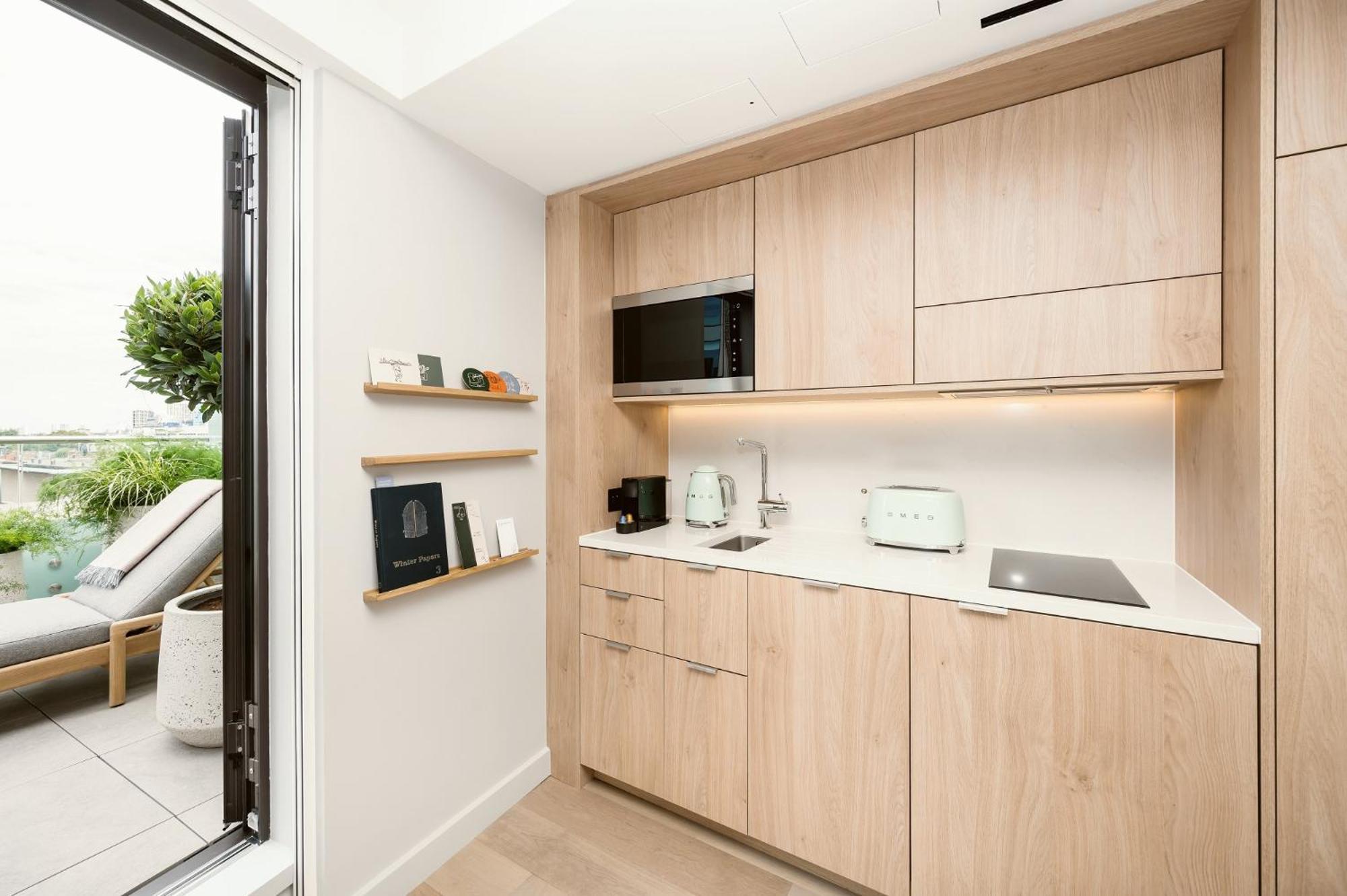Aparthotel Wilde Liverpool Street 4*