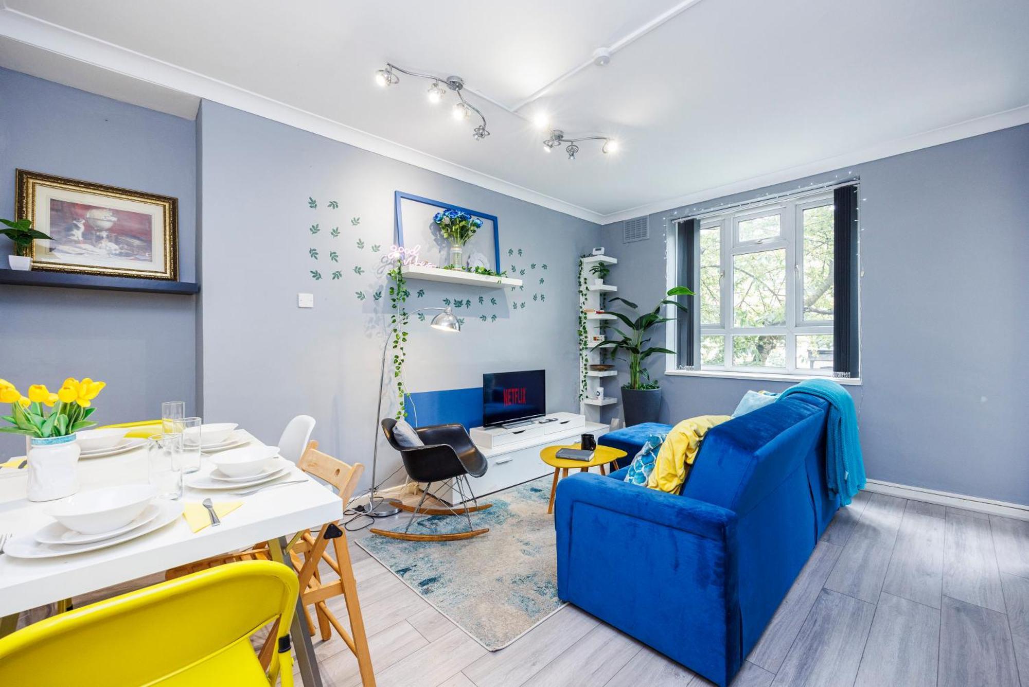 Spacious 2-bedroom With Terrace, Garden Views & Free Wifi Near Olympic Stadium Londen
