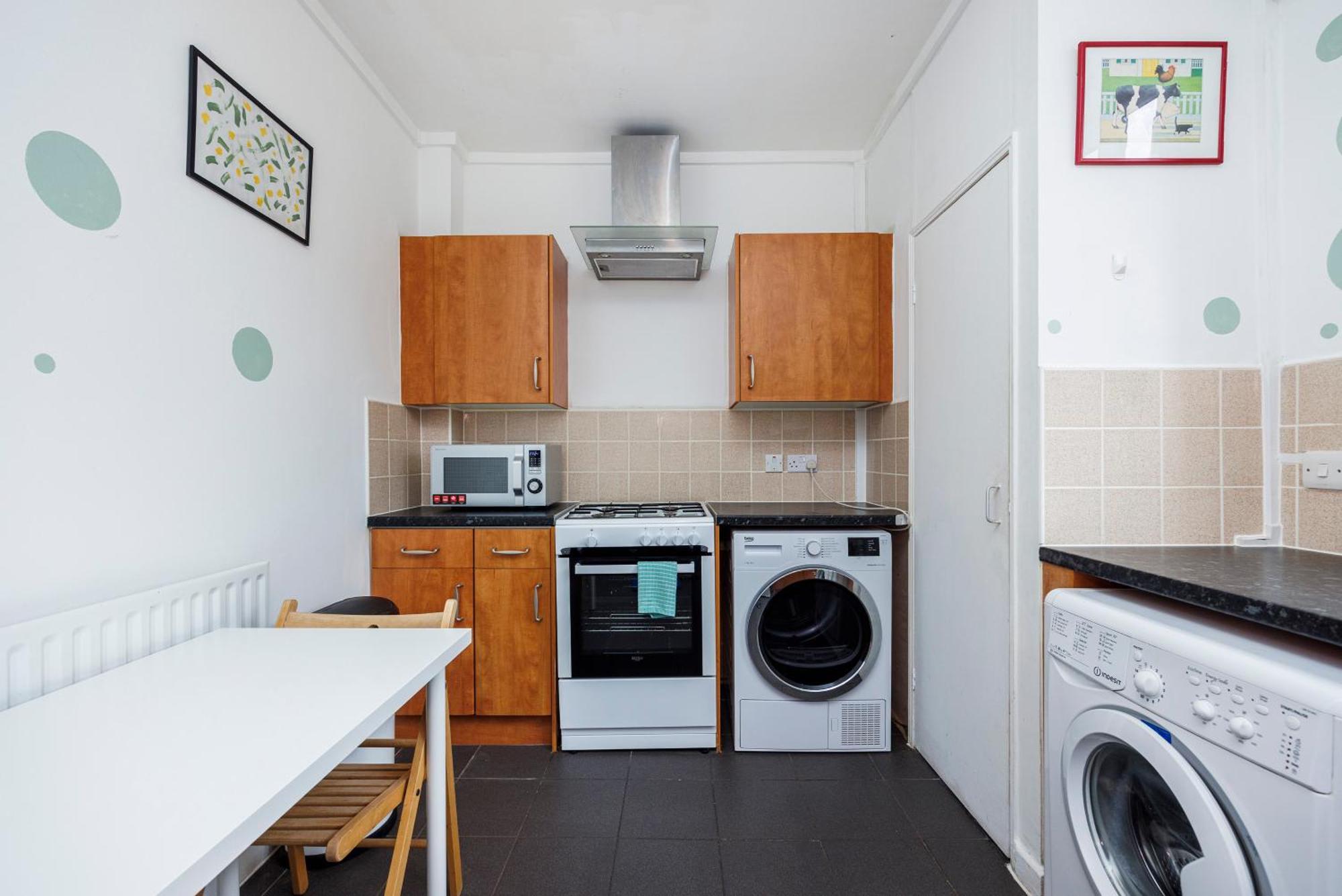 Spacious 2-bedroom With Terrace, Garden Views & Free Wifi Near Olympic Stadium Appartement *