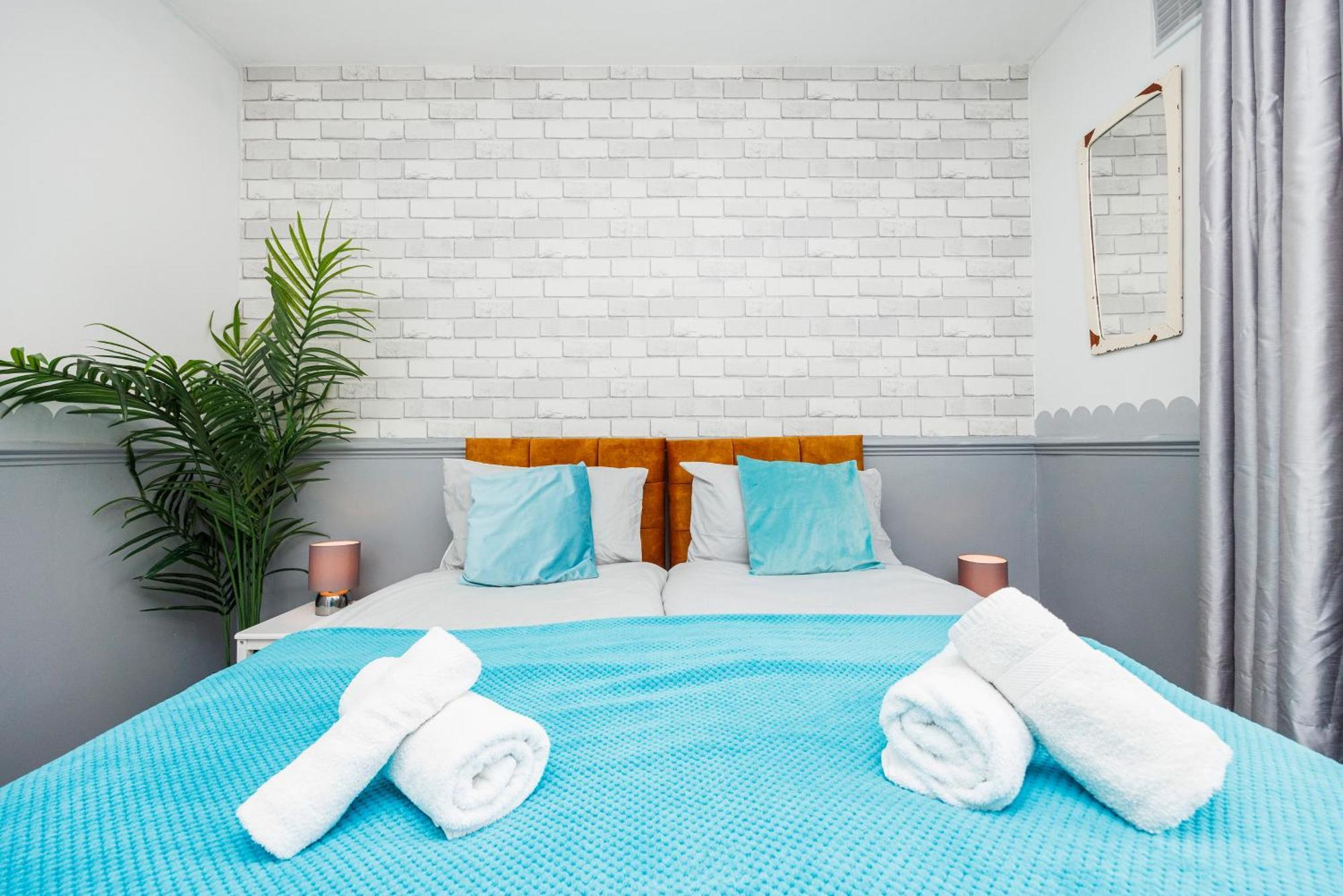 Spacious 2-bedroom With Terrace, Garden Views & Free Wifi Near Olympic Stadium Appartement *