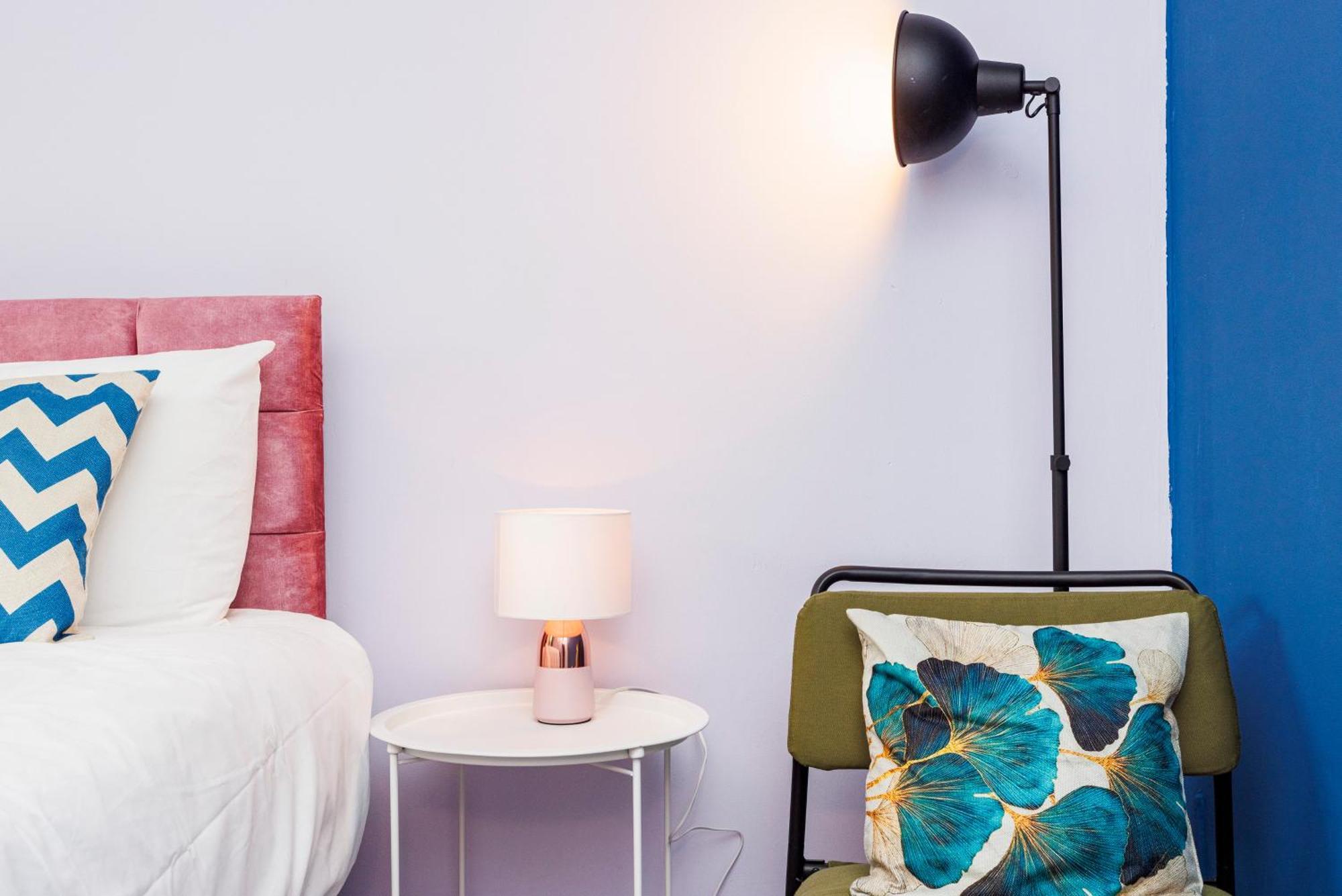 Appartement Spacious 2-bedroom With Terrace, Garden Views & Free Wifi Near Olympic Stadium *
