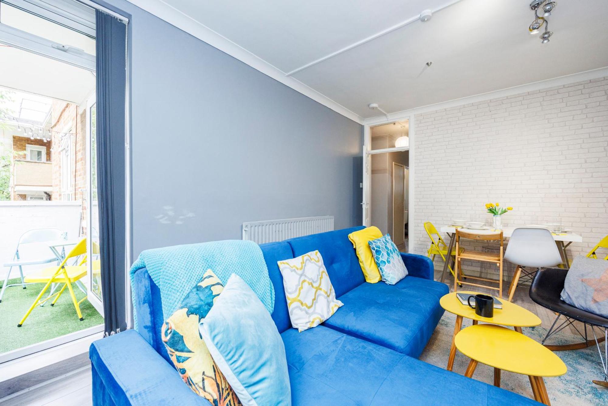 Spacious 2-bedroom With Terrace, Garden Views & Free Wifi Near Olympic Stadium Appartement Londen