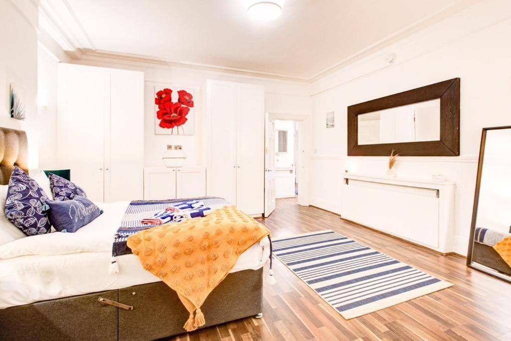 Mayfair Four Bedroom *