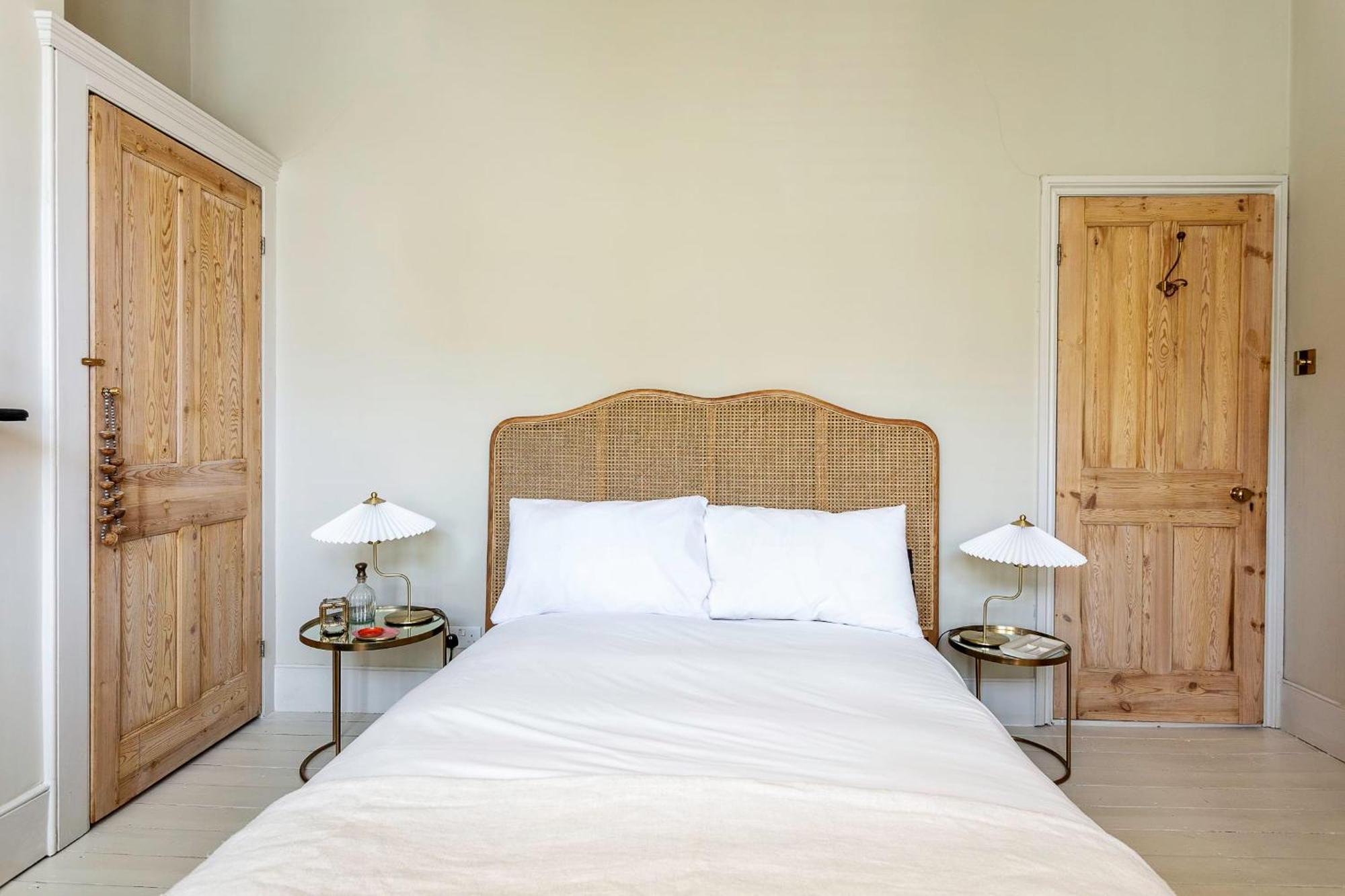 Tooting's Charming Victorian Garden Hideaway Holiday home