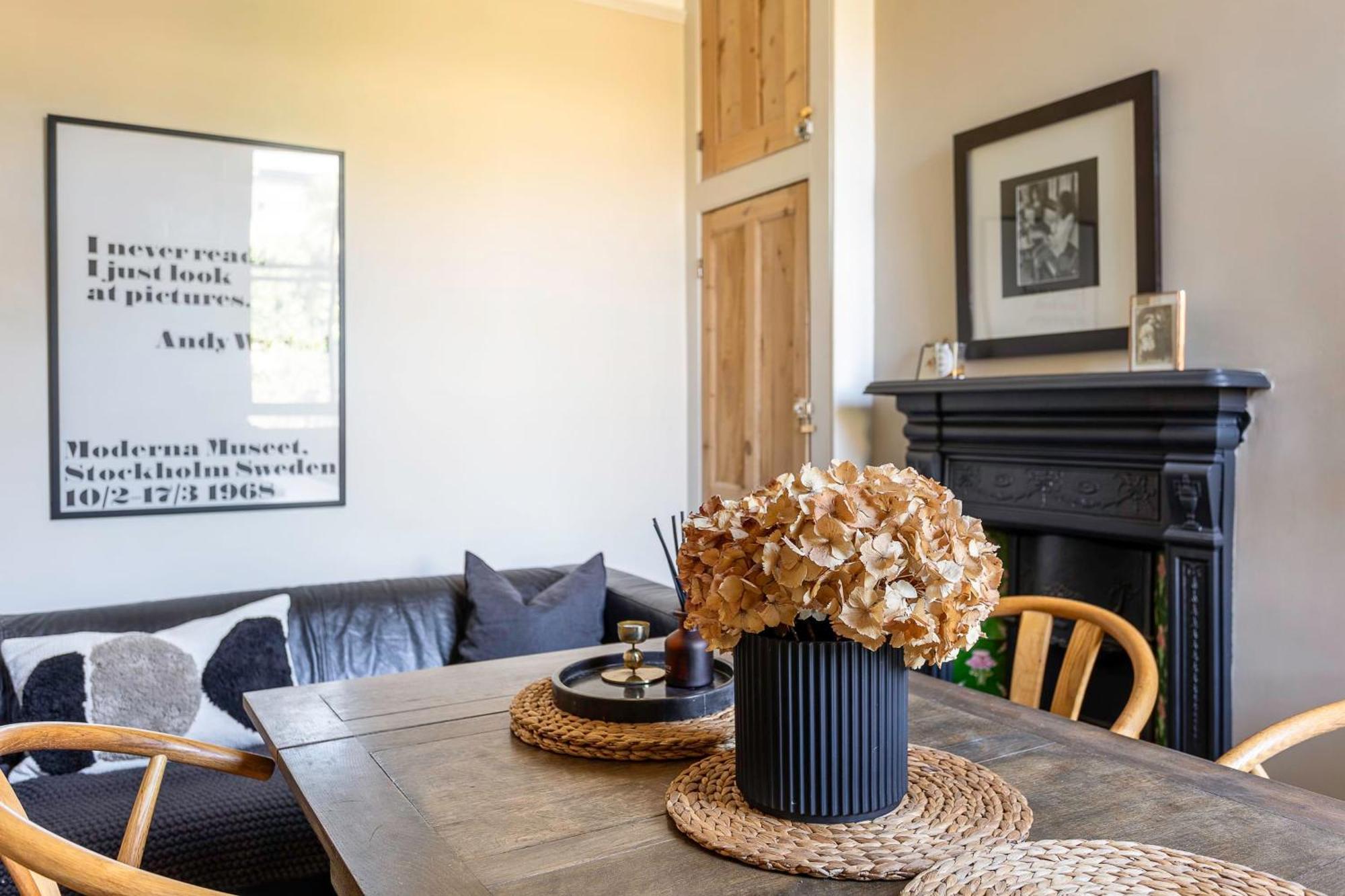 Tooting's Charming Victorian Garden Hideaway Holiday home
