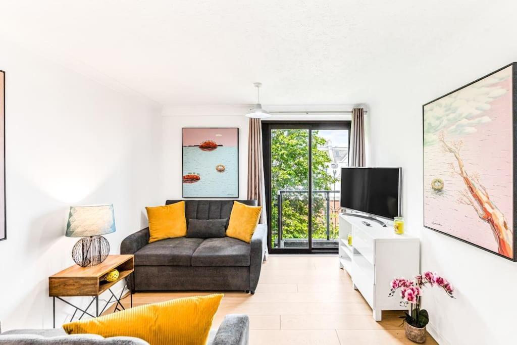 Leilighet Luxaway In Earls Court - Sleeps Up To 10 *