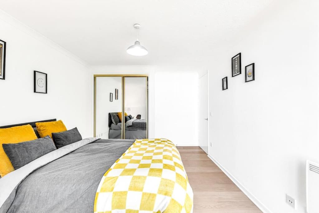 Leilighet Luxaway In Earls Court - Sleeps Up To 10 *