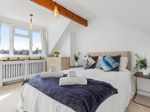 Apartment Imperial Wharf Chelsea 3 Bedroom