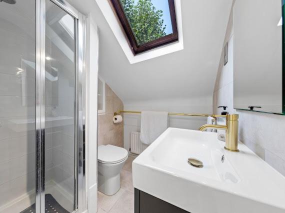 Imperial Wharf Chelsea 3 Bedroom Apartment London