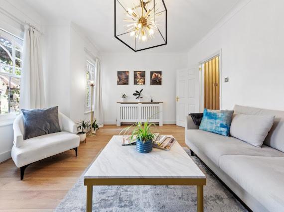 Apartment Imperial Wharf Chelsea 3 Bedroom London