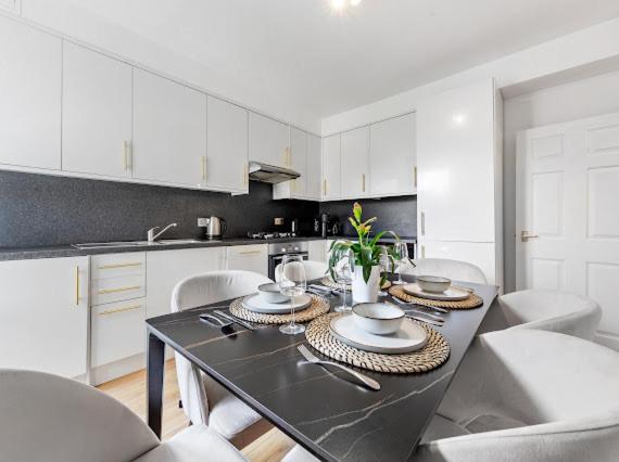 Imperial Wharf Chelsea 3 Bedroom London