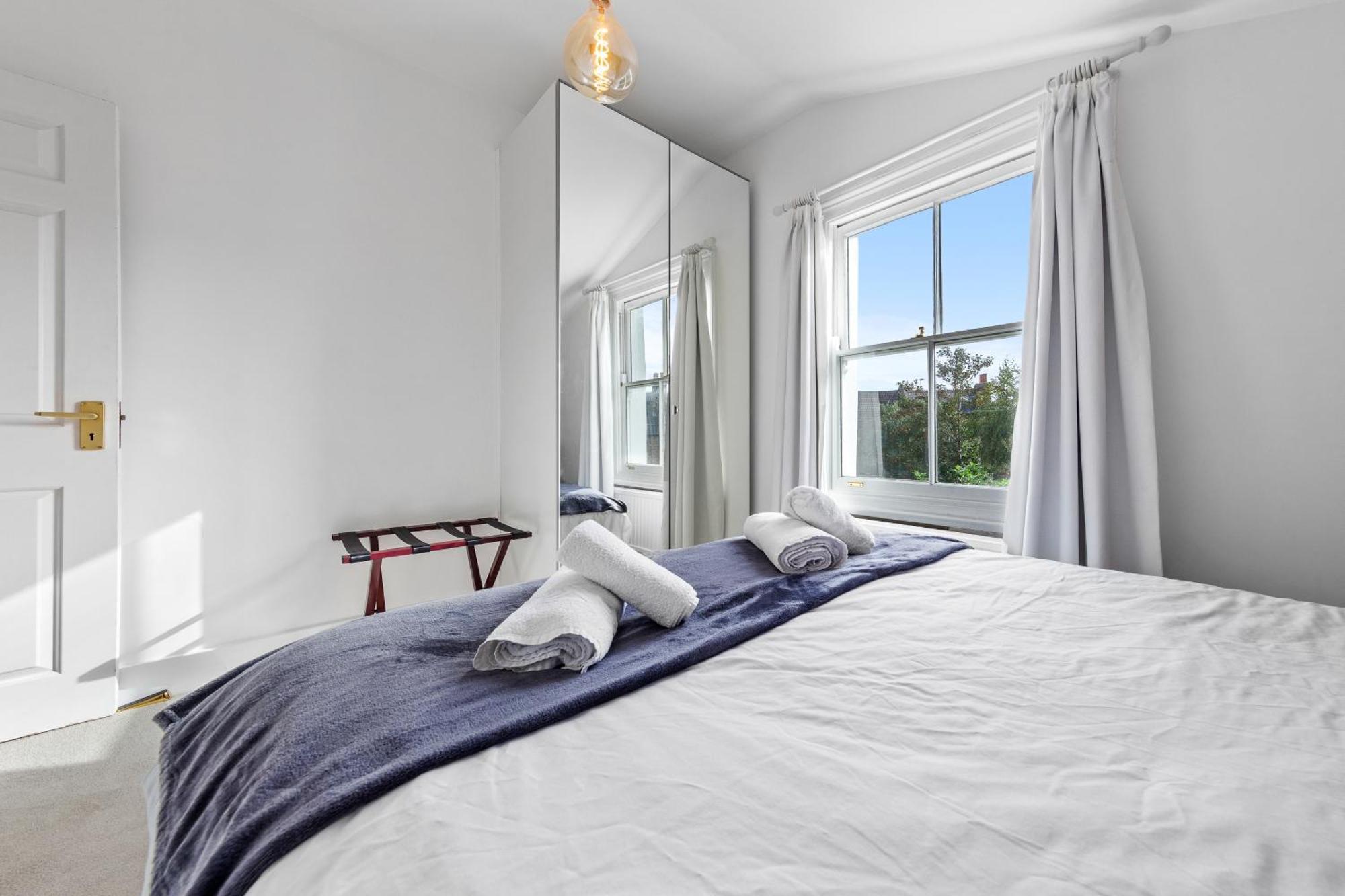 Apartment Imperial Wharf Chelsea 3 Bedroom