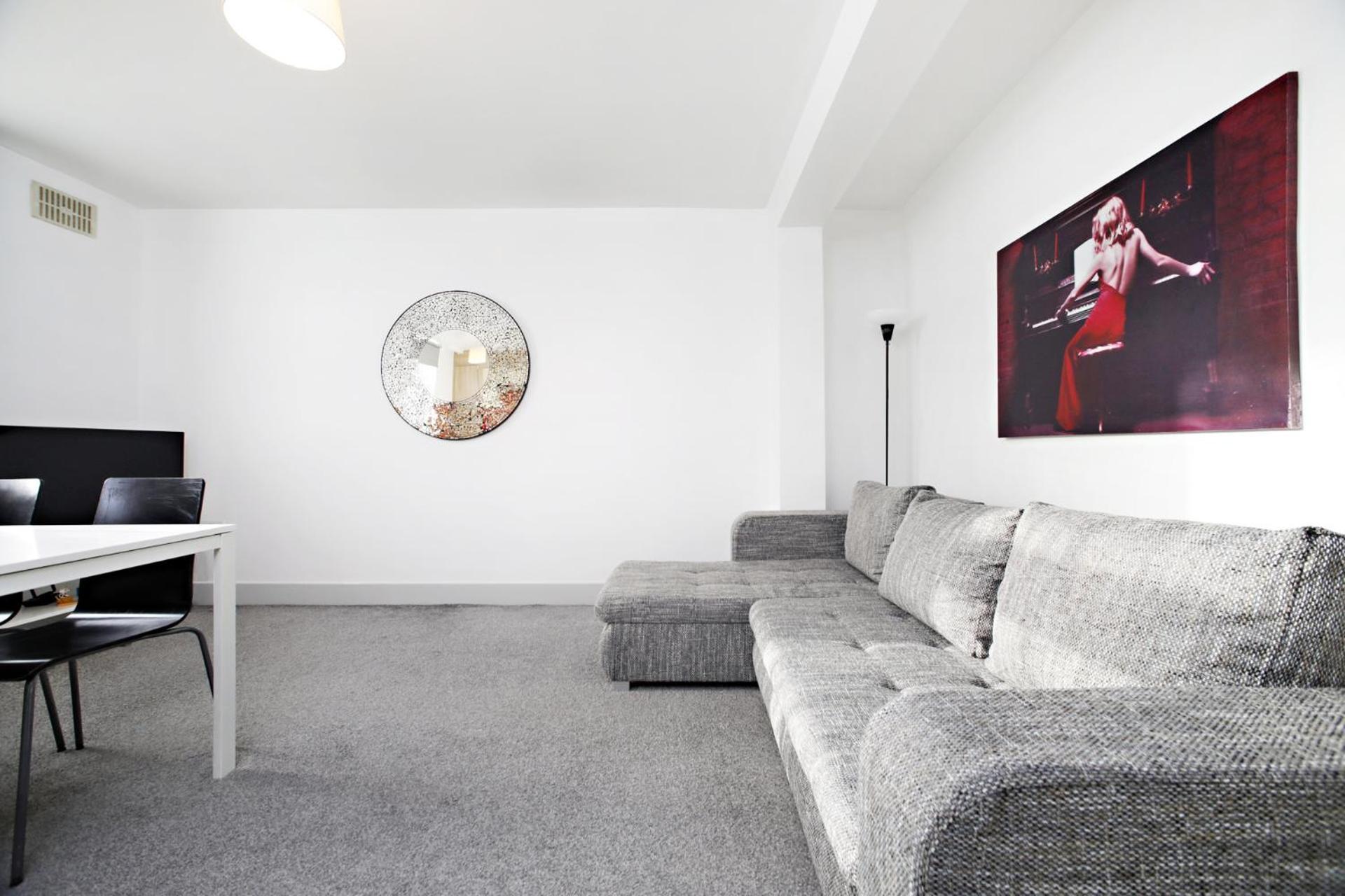 Cozy In Kensington Apartment London